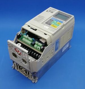 Omron Varispeed L7 CIMR-L7Z45P5 Inverter REF#53822